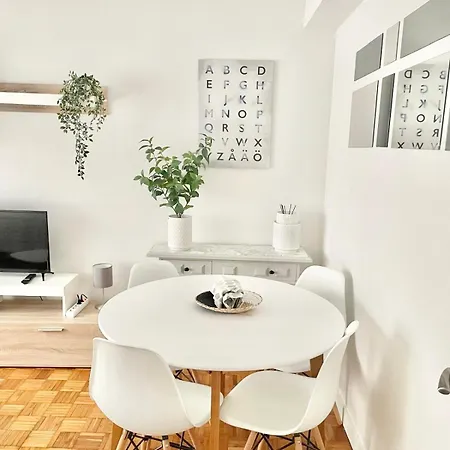 Tranquilidad Al Lado Del Centro Parking Incluido オビエド